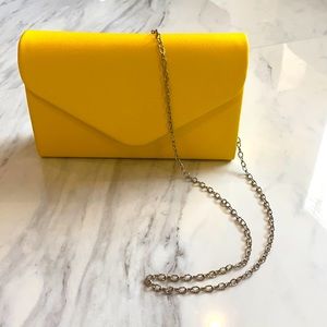 𑁍𝖸𝖾𝗅𝗅𝗈𝗐 𝖡𝗎𝖼𝗄𝗅𝖾+𝖢𝗁𝖺𝗂𝗇 𝖯𝗎𝗋𝗌𝖾